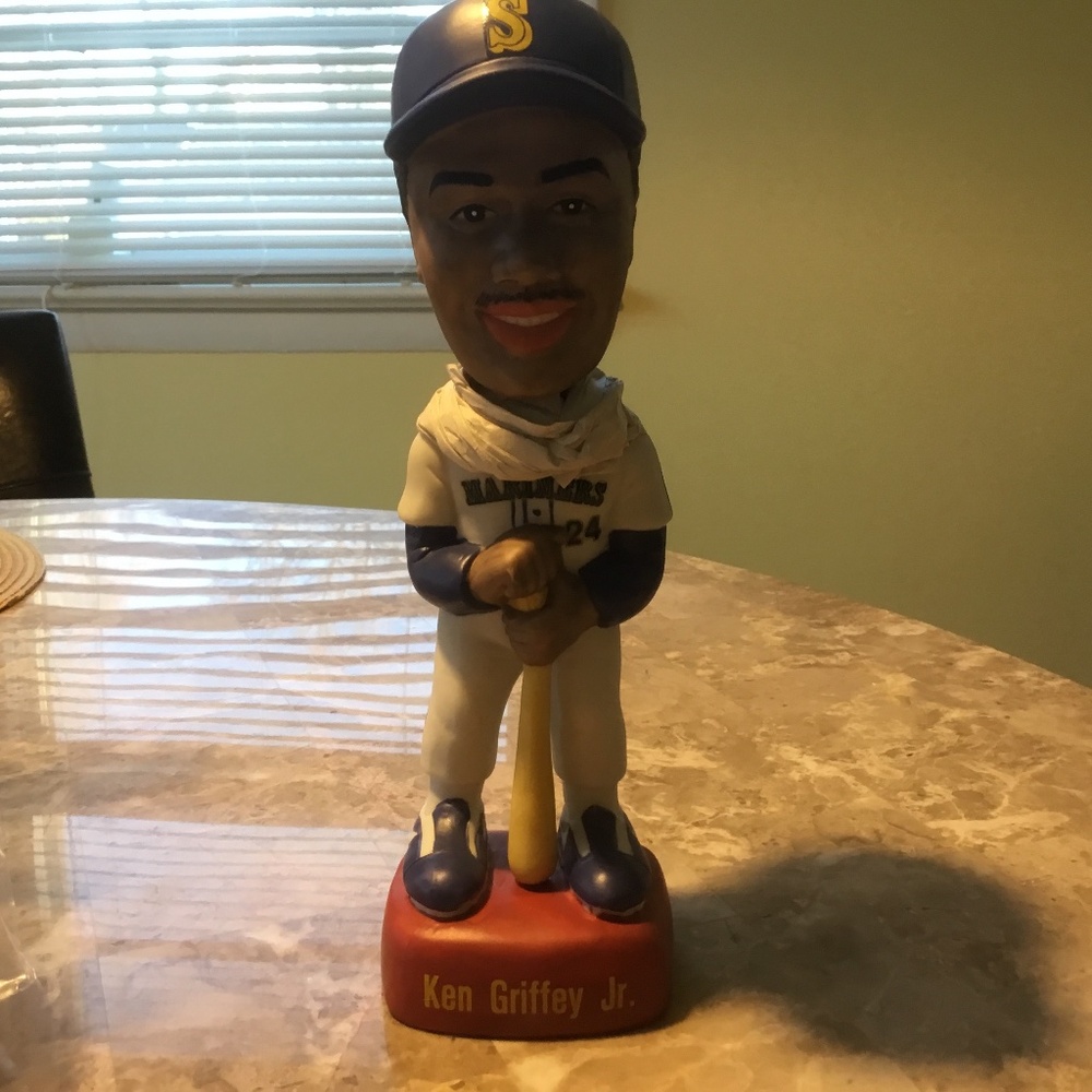 Ken Griffey Jr 1992 SAM’s Bobble Head (Seattle Mariners) 3000 Made!